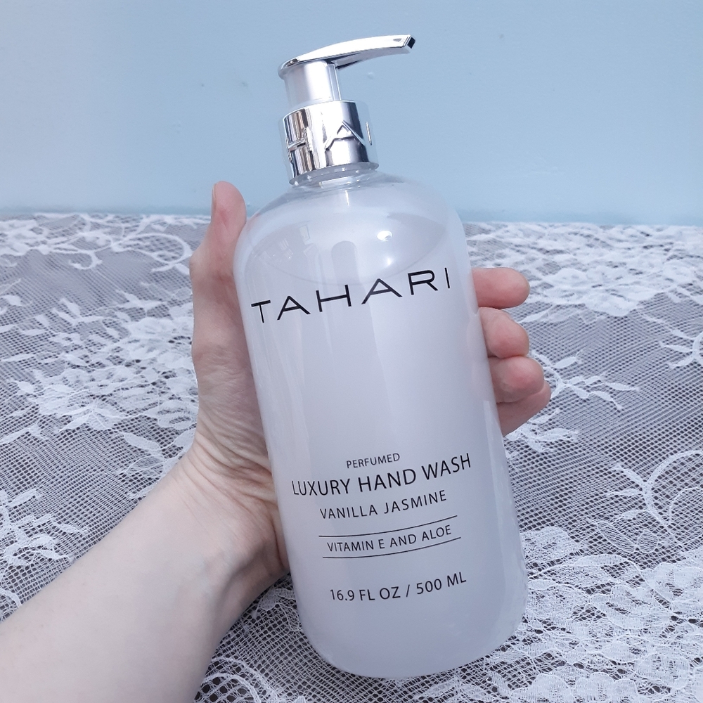 Tahari Vanilla Jasmine Scented Hand Wash Liquid Soap Floral Perfumed Cleanser - Picture 2 of 4